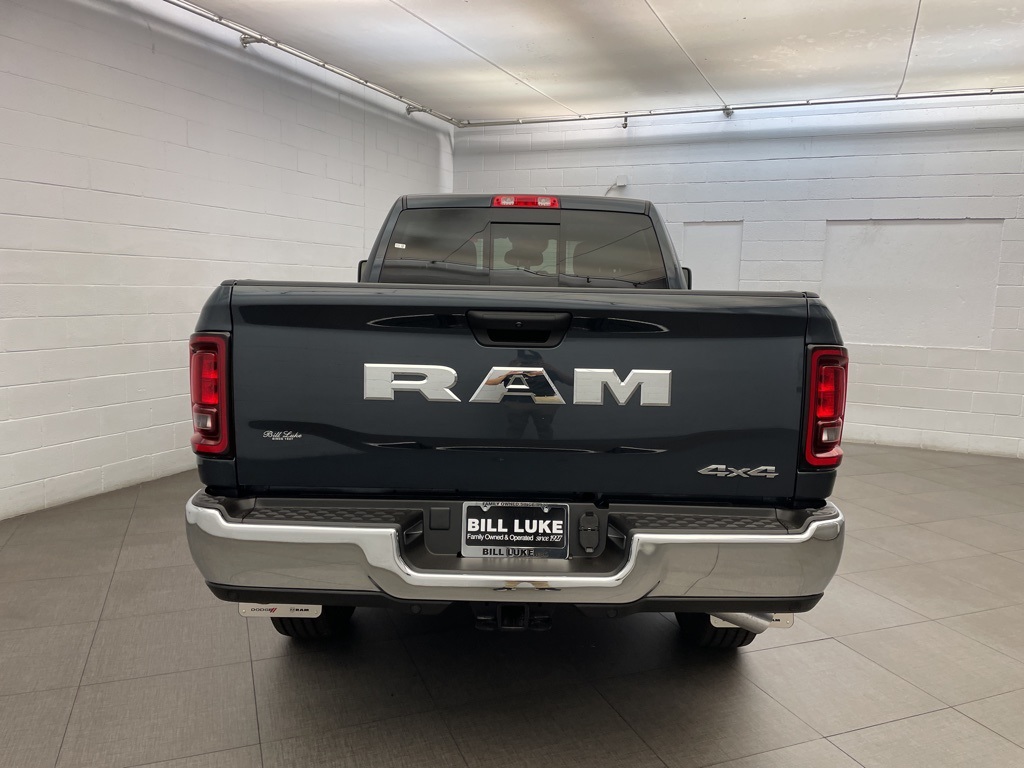2025 Ram 2500 Tradesman photo 3