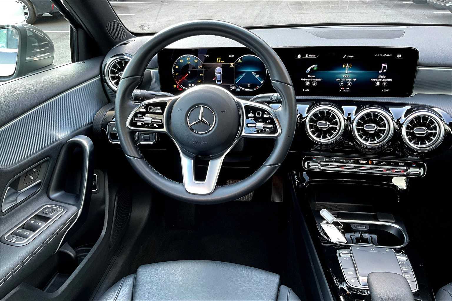 2022 Mercedes Benz A 220 photo 5