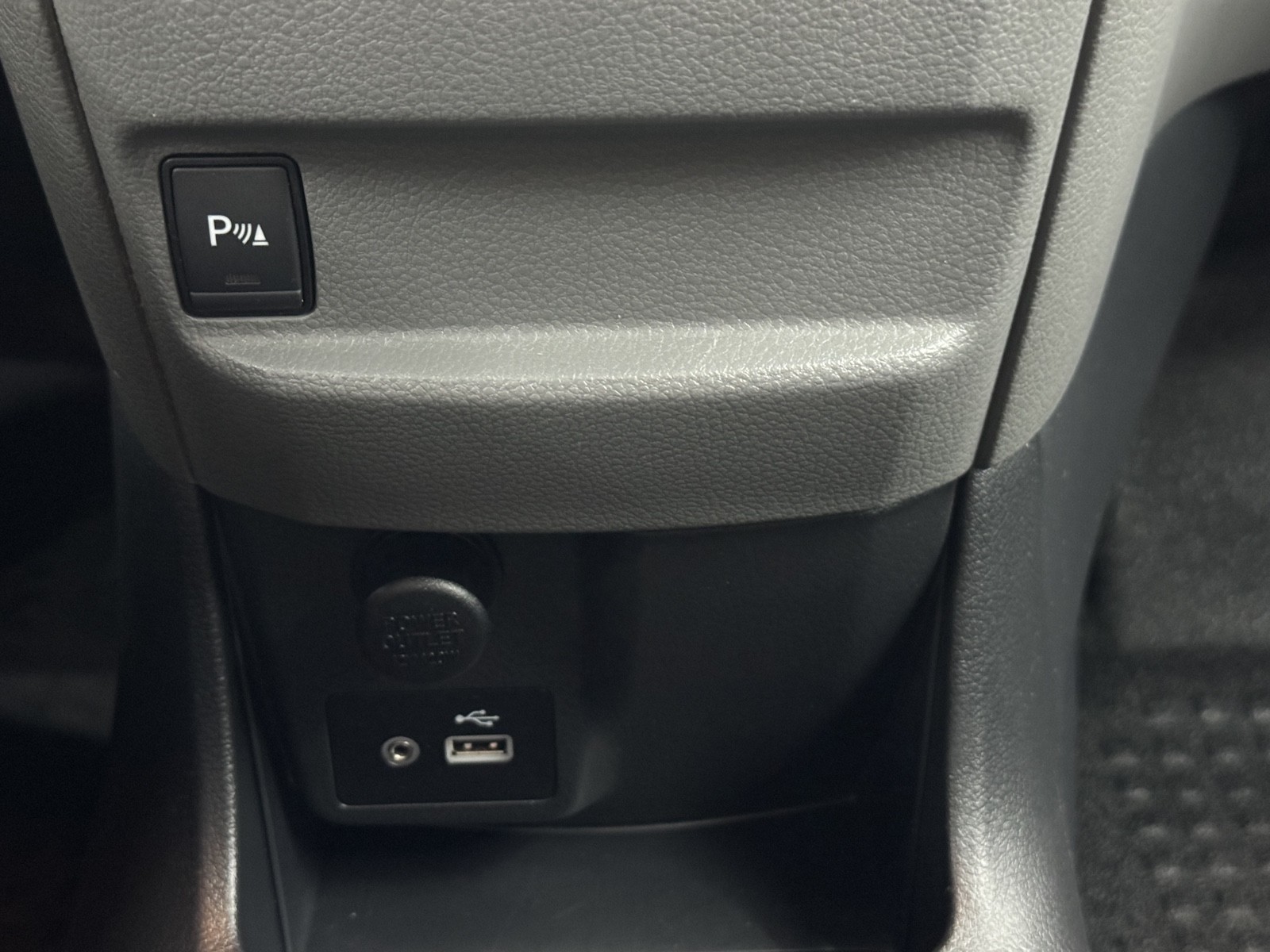2021 Nissan NV200 SV photo 25