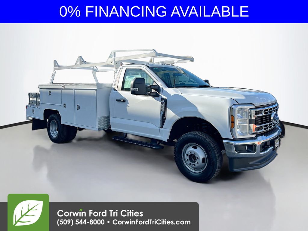 2024 Ford F-350 Super Duty Chassis Cab XL's photo
