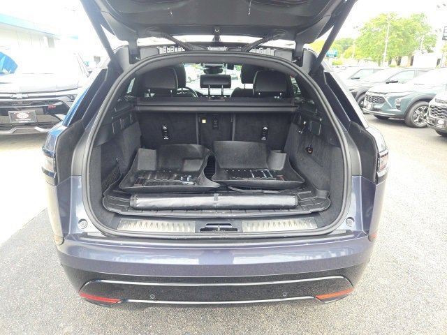 2025 Land Rover Range Rover Velar SE photo 18