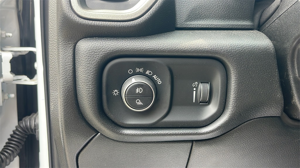 2025 Ram 2500 Tradesman photo 15