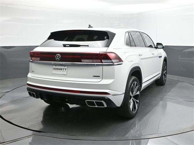 2025 Volkswagen Atlas Cross Sport SEL Premium R-Line photo 11