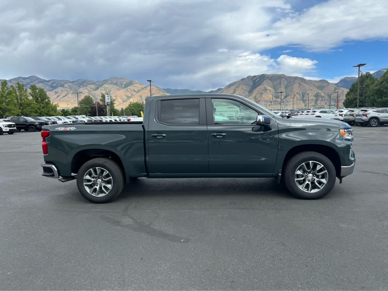 2026 Chevrolet Silverado 1500 LT photo 4