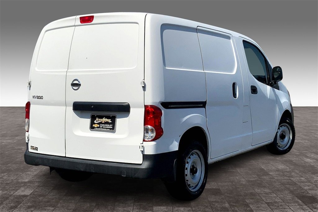 2017 Nissan NV200 S photo 12