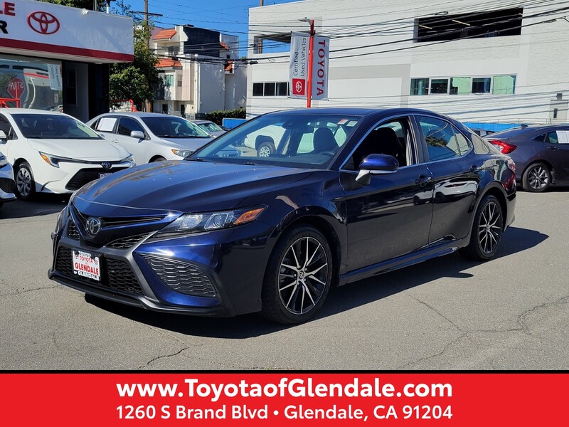 2022 Toyota Camry SE