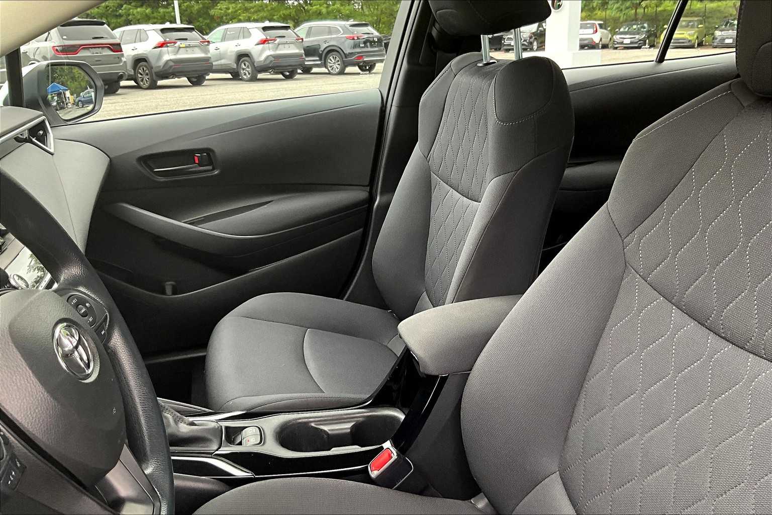 2022 Toyota Corolla LE photo 7