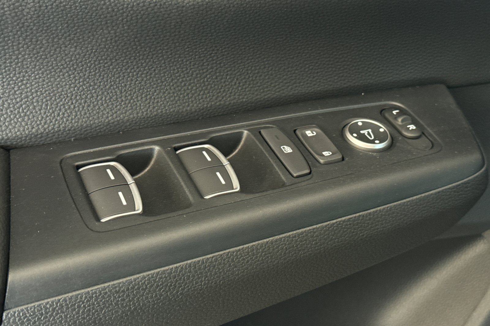 2026 Honda CR-V Hybrid Sport Touring photo 10