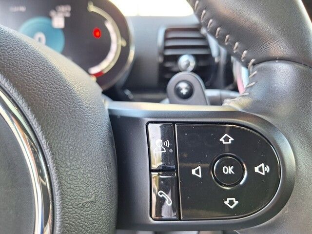 2022 Mini Clubman Base S ALL4 photo 19