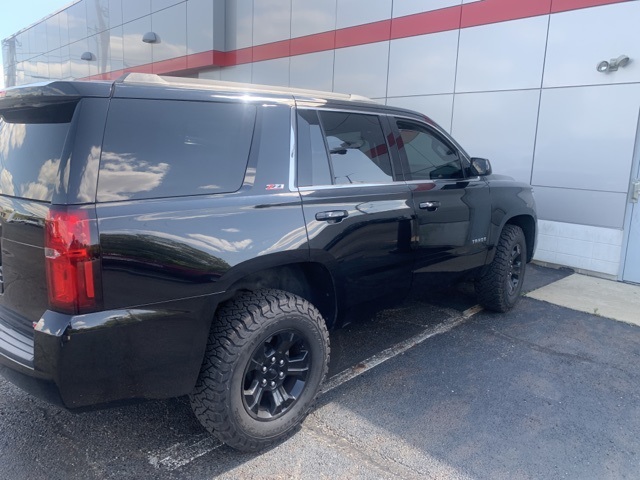2019 Chevrolet Tahoe LT photo 4