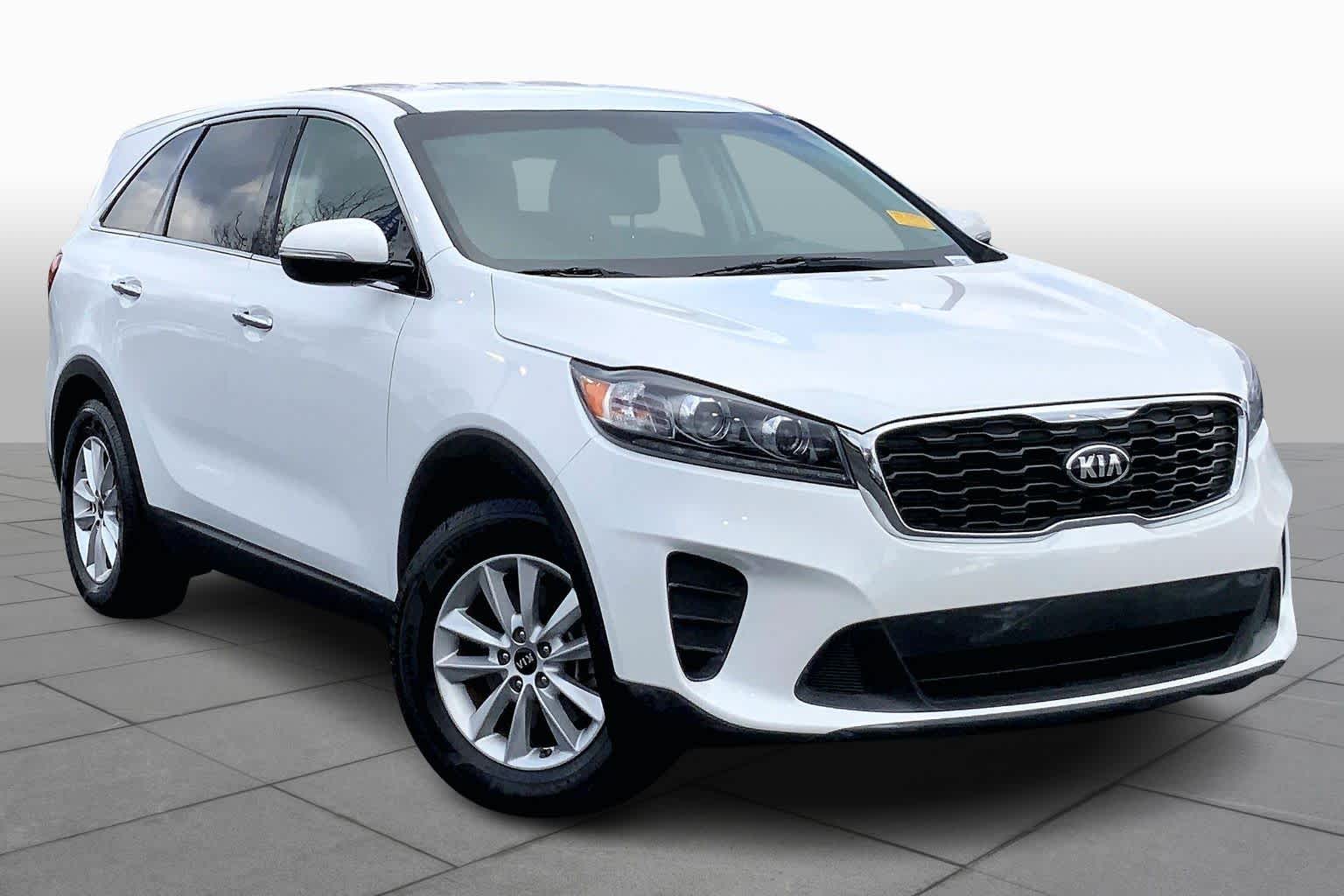 2020 Kia Sorento LX V6 photo 2