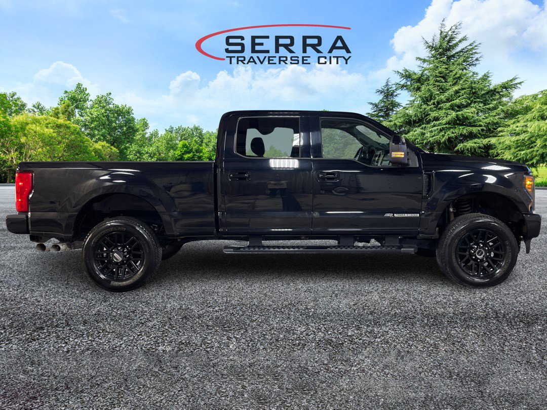 2019 Ford F-350 Lariat photo 3