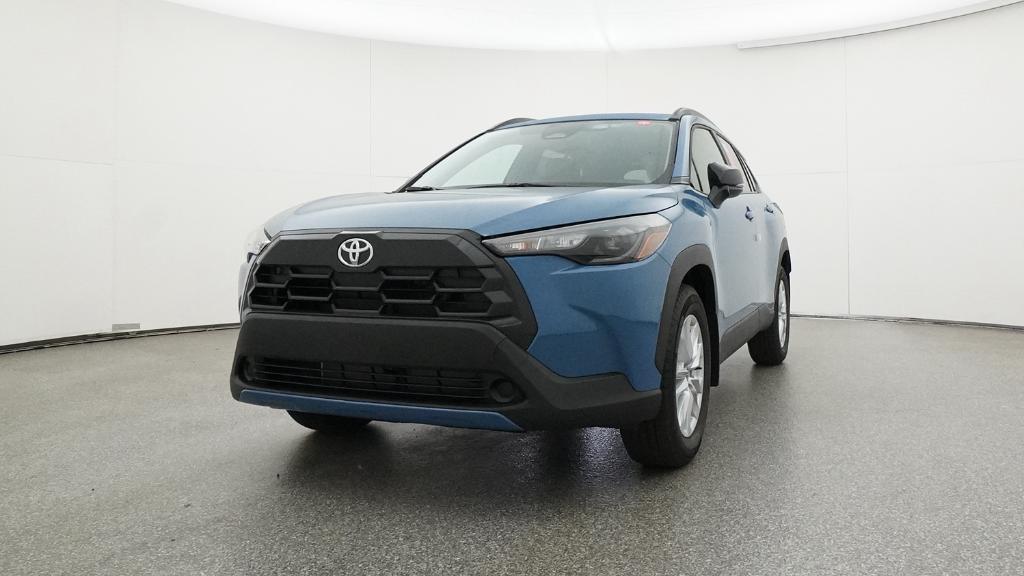 2026 Toyota Corolla Cross LE photo 4