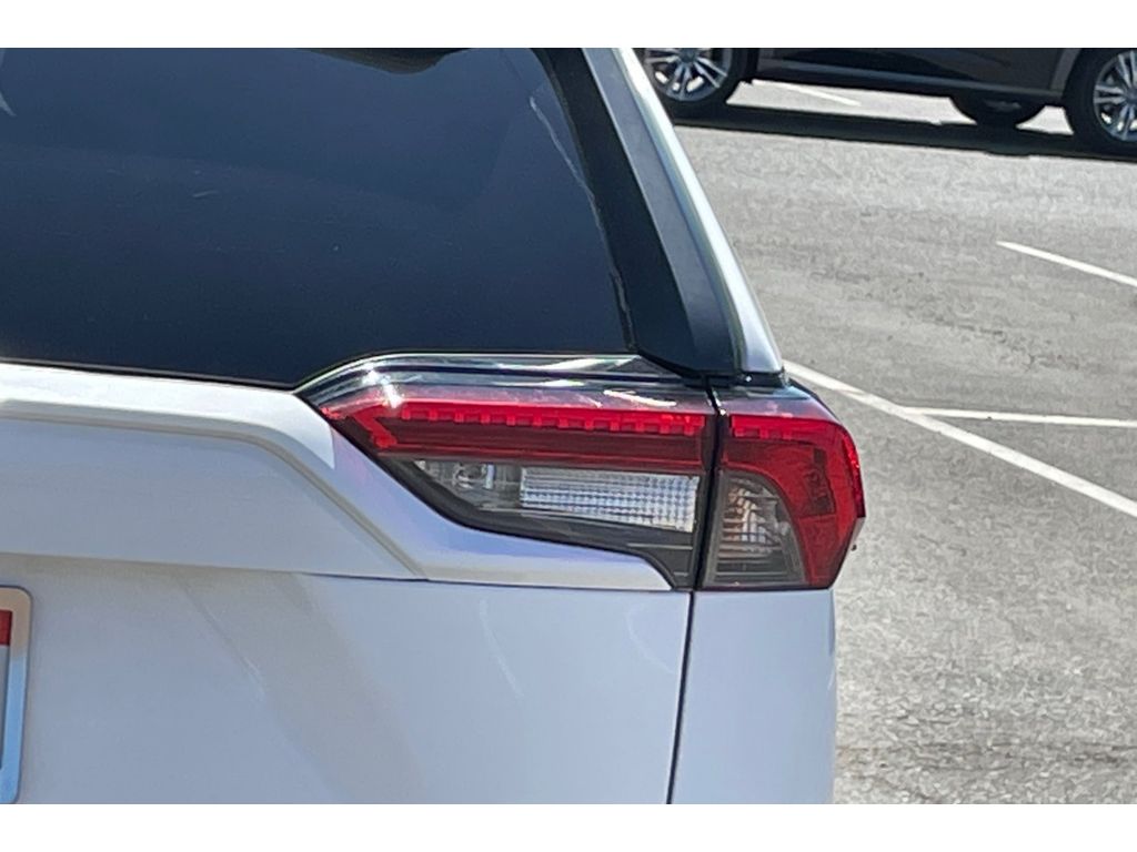 2023 Toyota RAV4 XLE photo 42
