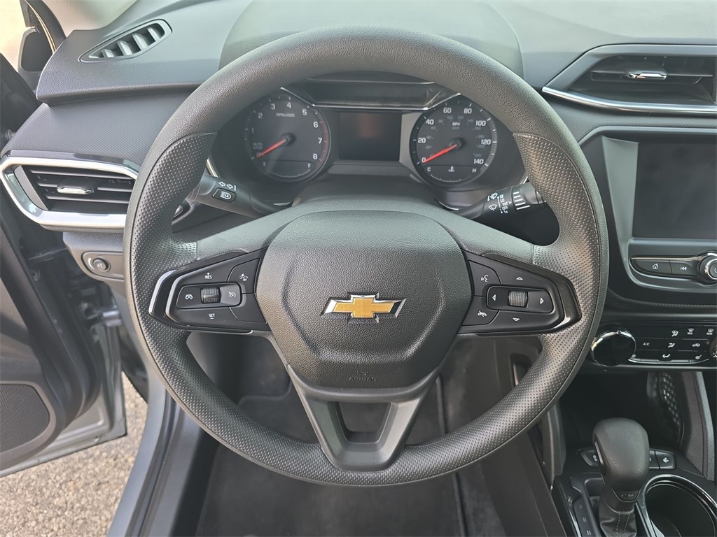 2023 Chevrolet Trailblazer LT photo 11