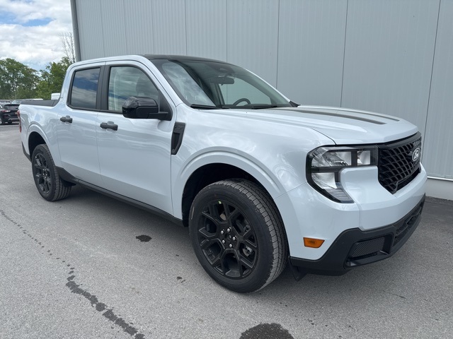 2025 Ford Maverick XLT's photo