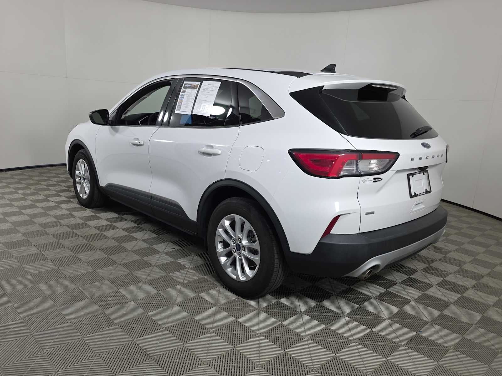 2022 Ford Escape SE photo 4