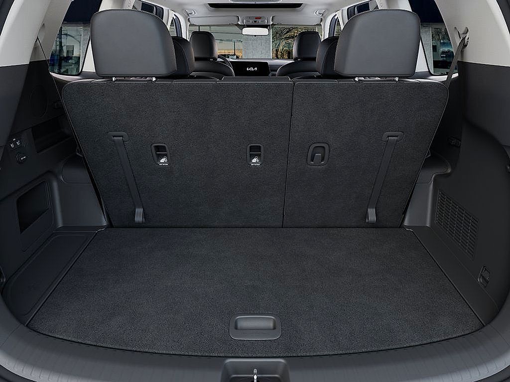 2025 Kia Telluride S photo 18