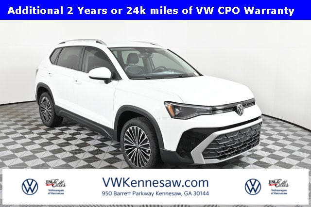 2025 Volkswagen Taos SE's photo