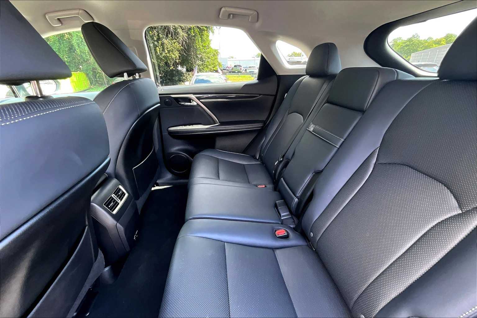 2021 Lexus RX 350 photo 16