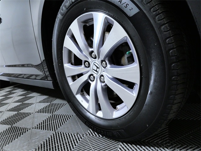 Used 2017 Honda Odyssey SE with VIN 5FNRL5H33HB009427 for sale in Apple Valley, Minnesota