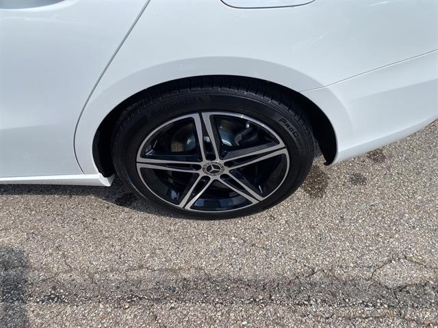 2019 Mercedes Benz A 220 4MATIC photo 4