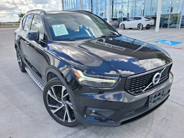 2022 Volvo XC40