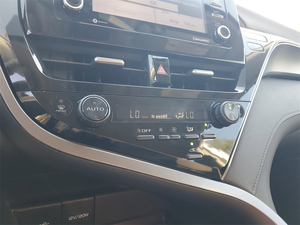 2023 Toyota Camry LE photo 21