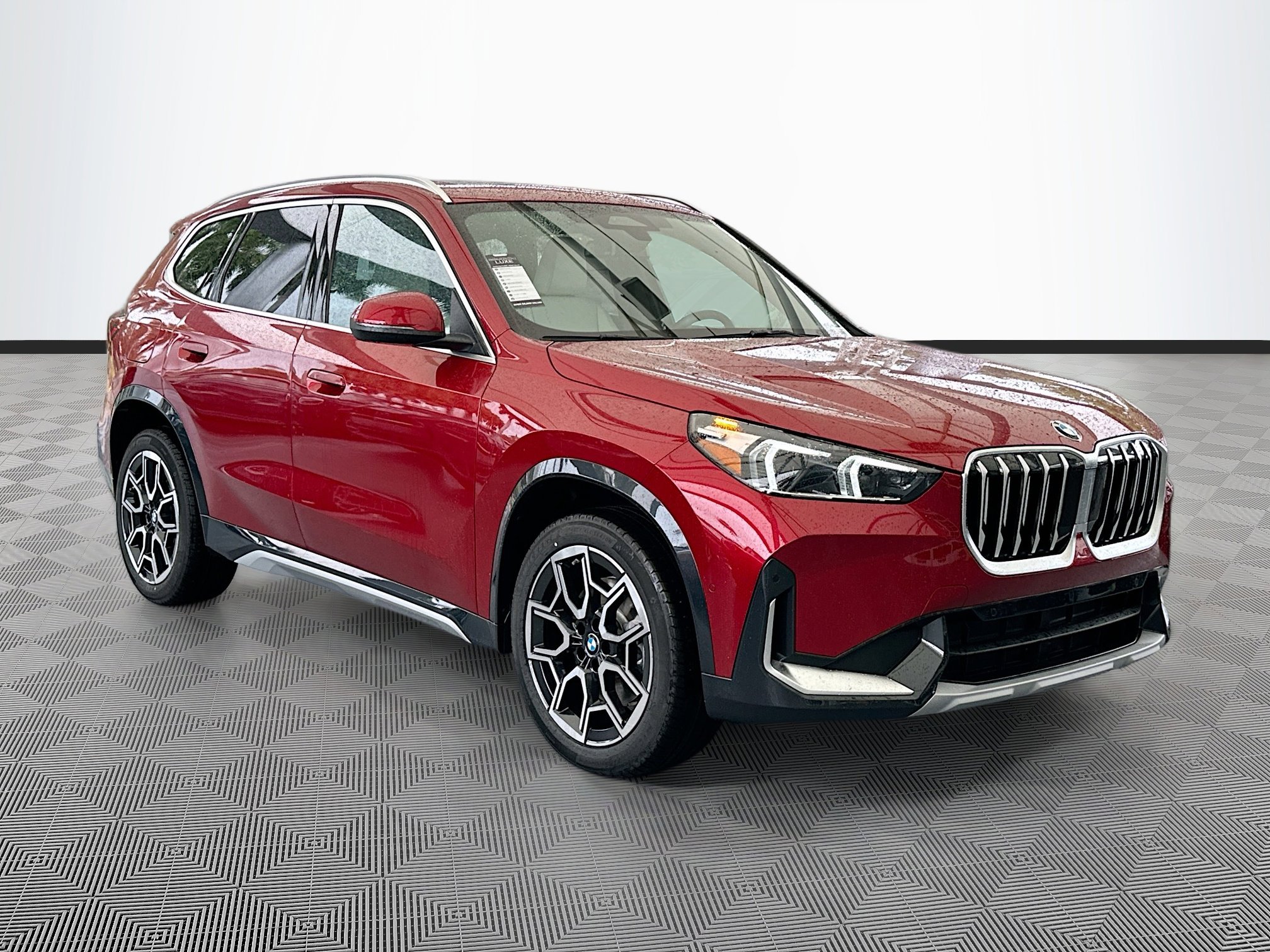 2026 BMW X1 28i's photo