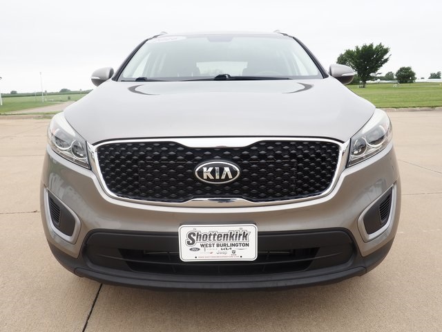 Used 2016 Kia Sorento LX with VIN 5XYPG4A38GG123060 for sale in West Burlington, IA