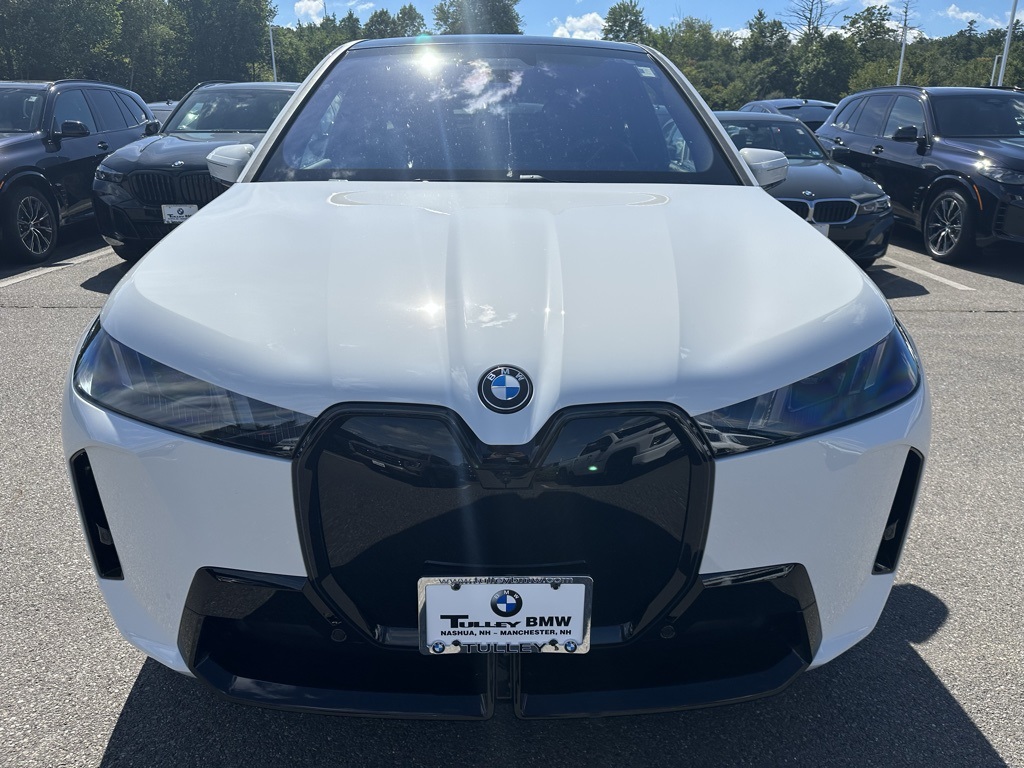2026 Bmw iX photo 2