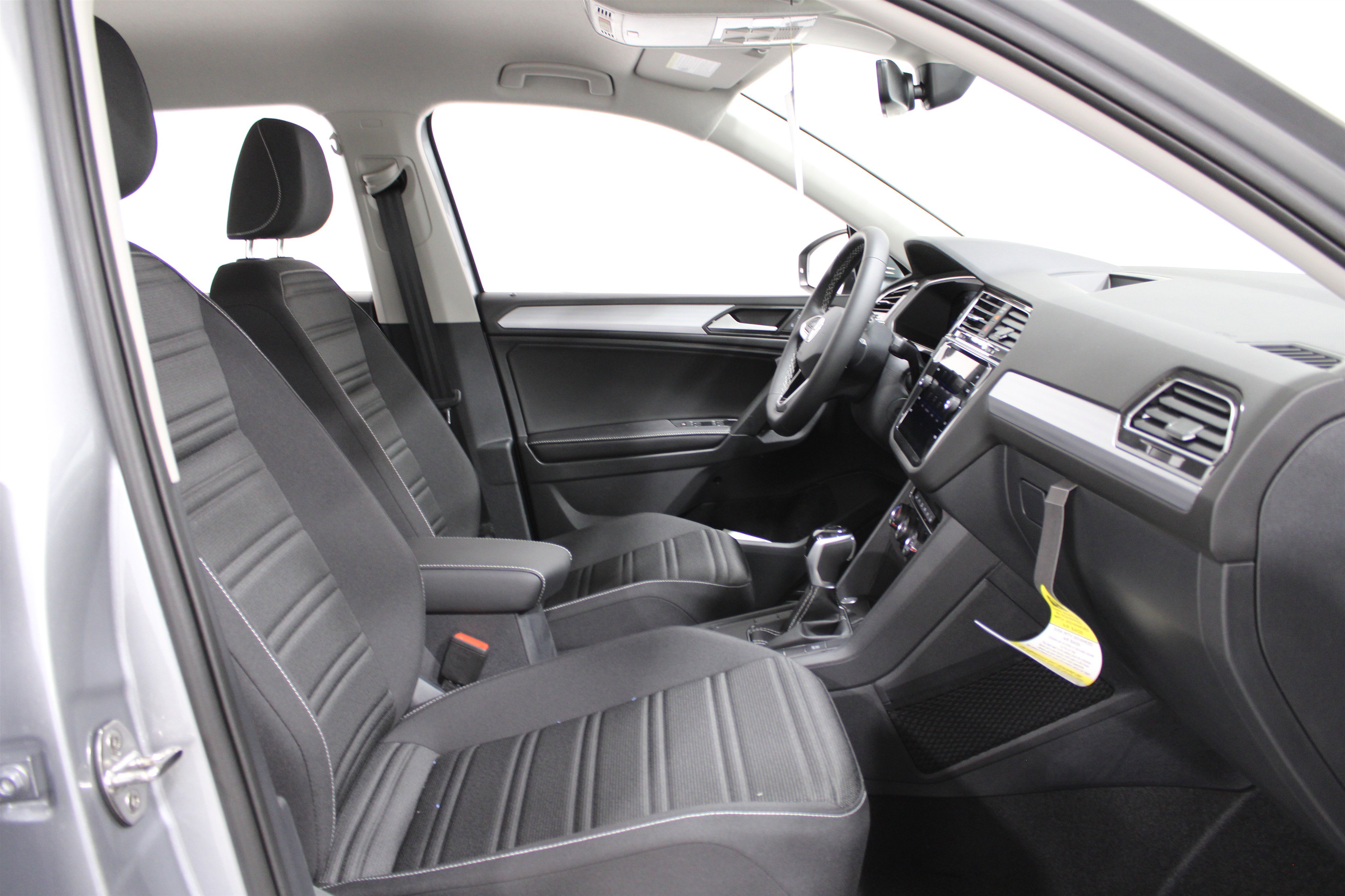 2024 Volkswagen Tiguan S photo 14
