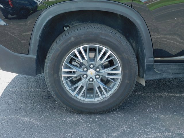 2025 Chevrolet Traverse photo 10