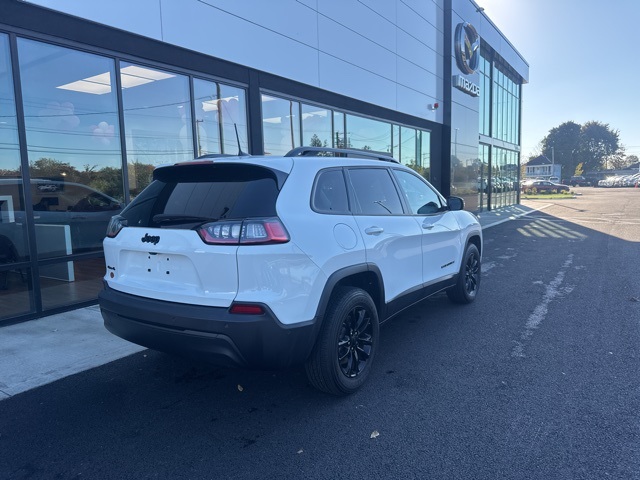 2023 Jeep Cherokee Altitude photo 3