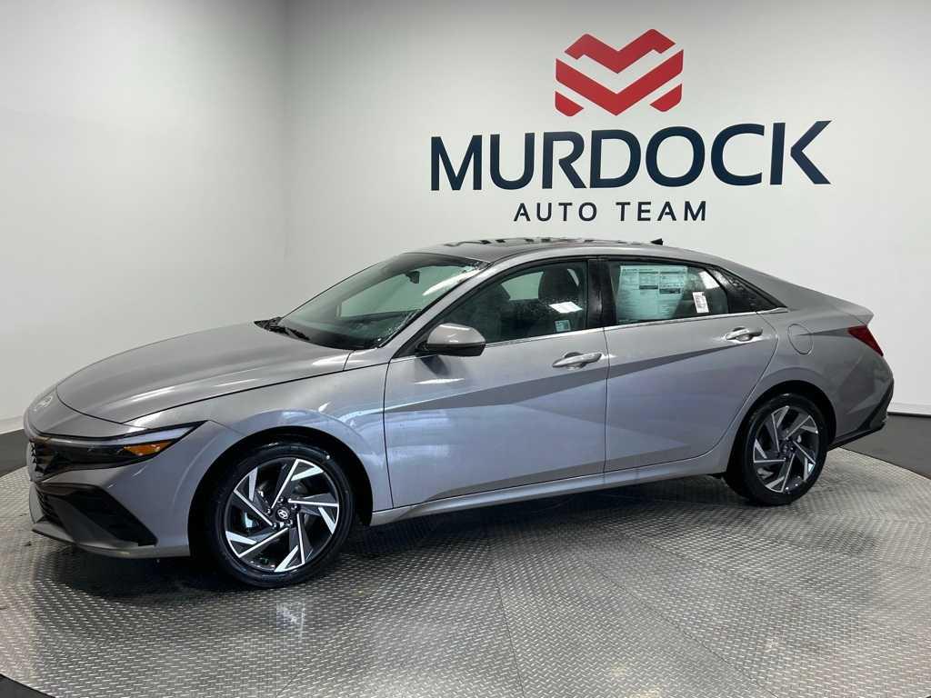 2025 Hyundai Elantra Limited's photo