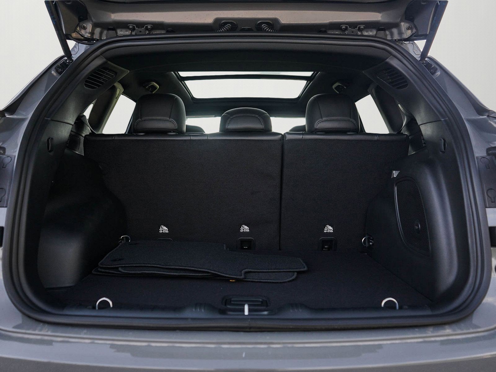 2025 Jeep Compass Limited photo 7