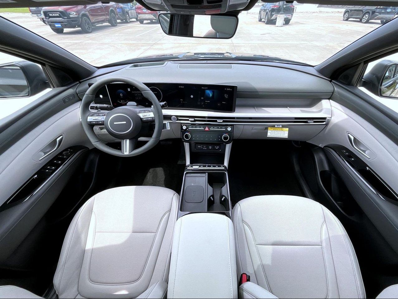 2025 Hyundai Tucson Limited photo 13