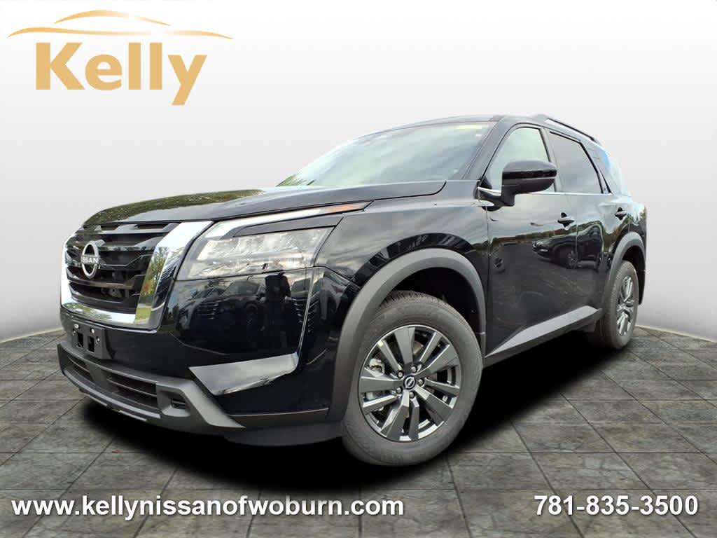 2025 Nissan Pathfinder SV's photo