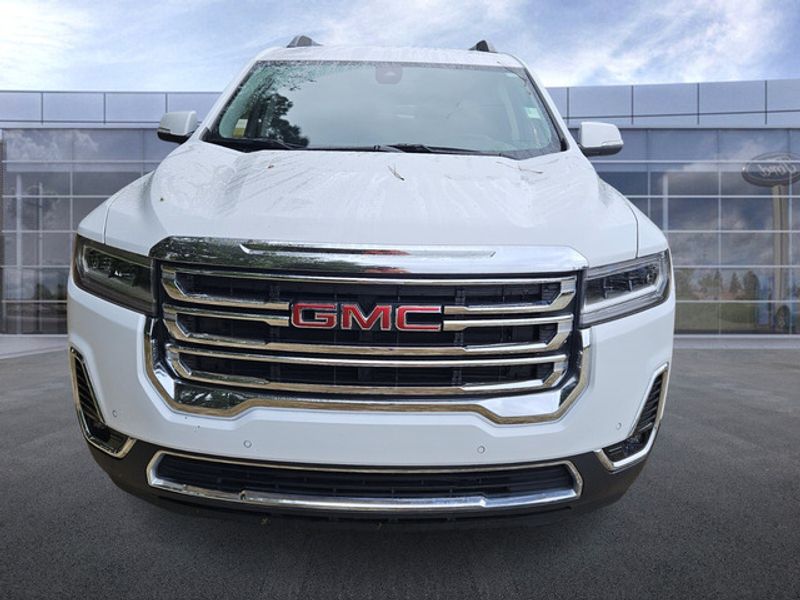 2023 Gmc Acadia SLT photo 2