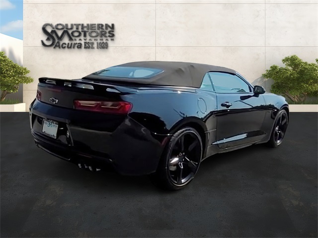 2018 Chevrolet Camaro 2LT photo 23