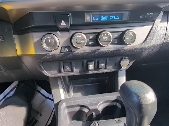 2022 Toyota Tacoma SR5 photo 30