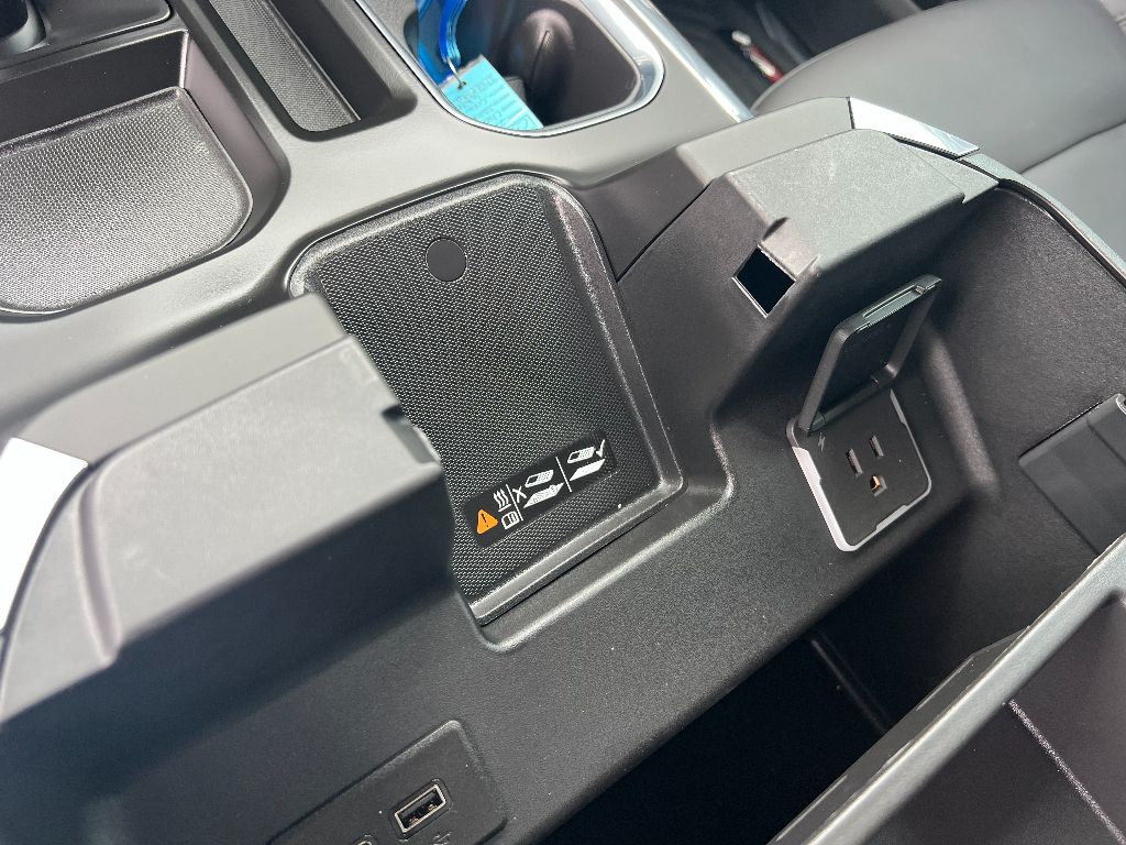 2025 Chevrolet Silverado 1500 RST photo 30