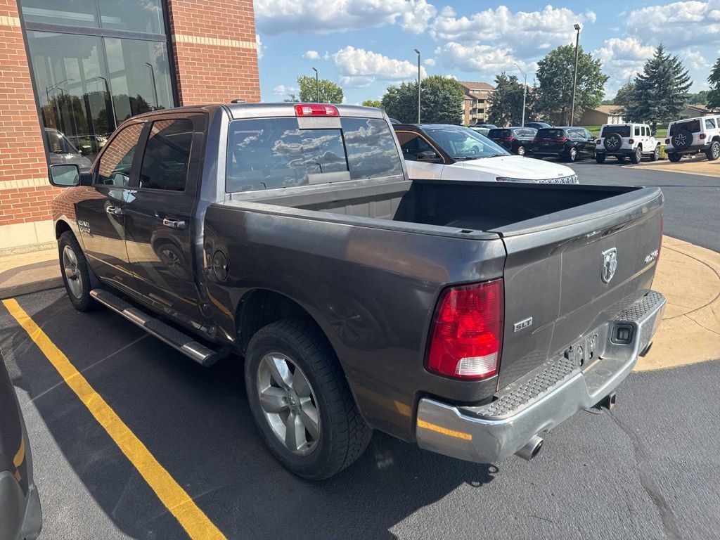 2016 Ram 1500 SLT photo 12