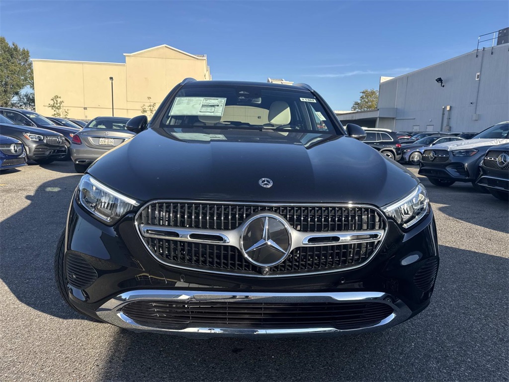 2026 Mercedes Benz GLC 300 4MATIC photo 2