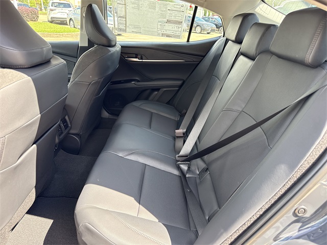 2025 Toyota Camry XLE photo 13