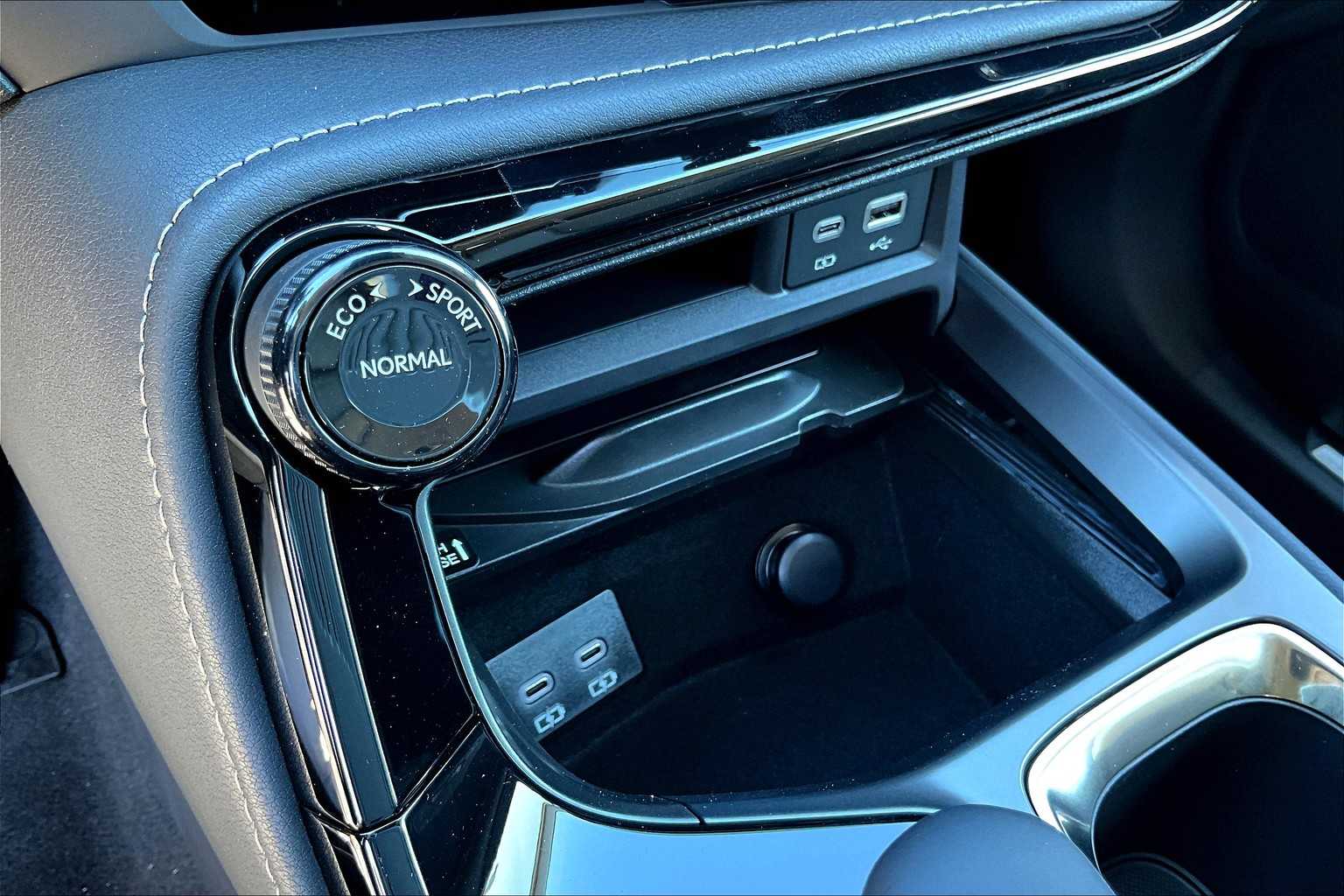 2026 Lexus NX 350 photo 13