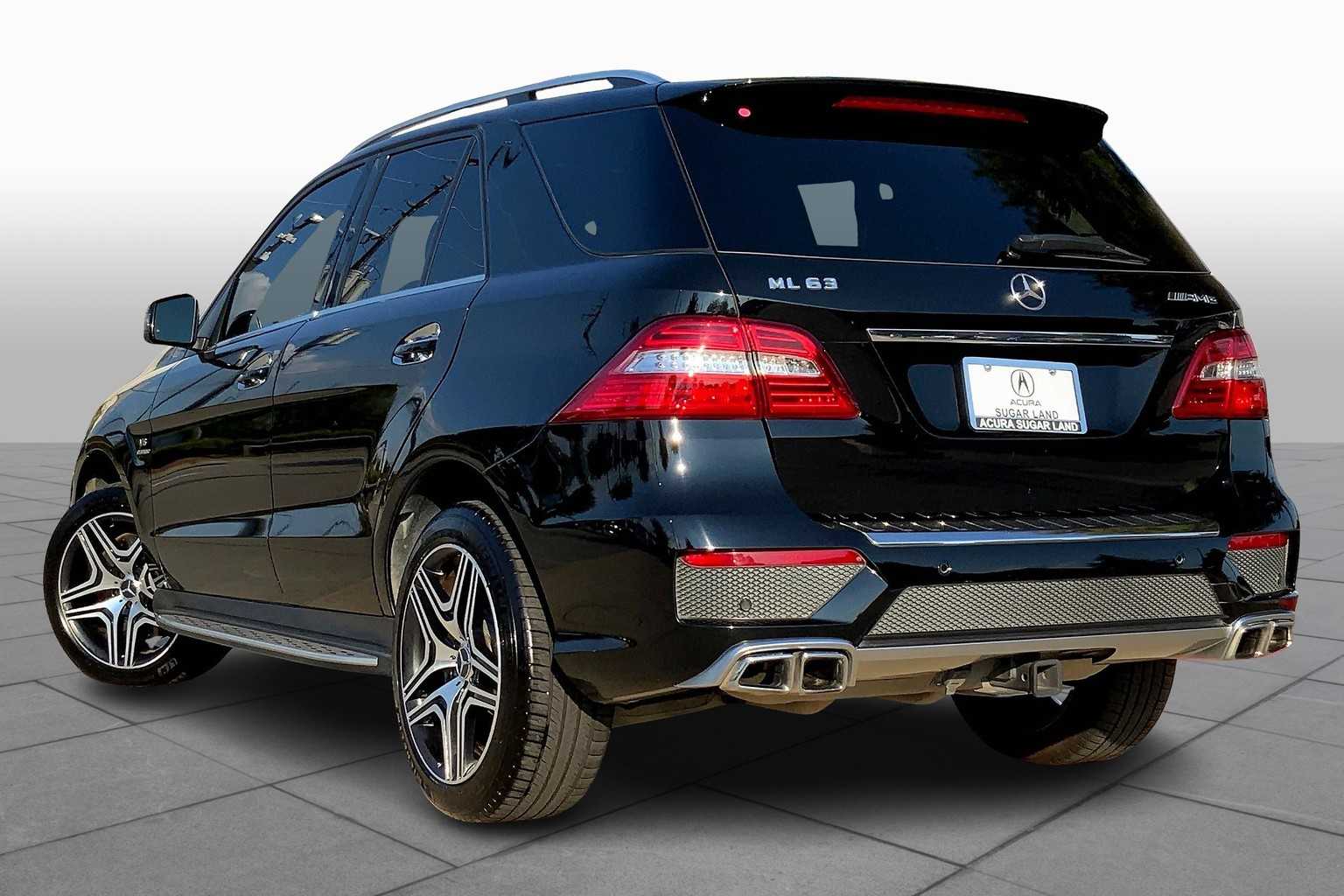 2015 Mercedes Benz ML 63 photo 8