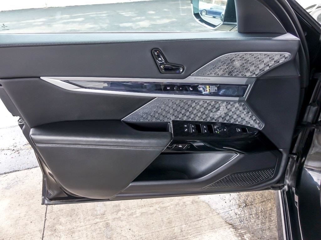 2023 BMW I7 - Image 21