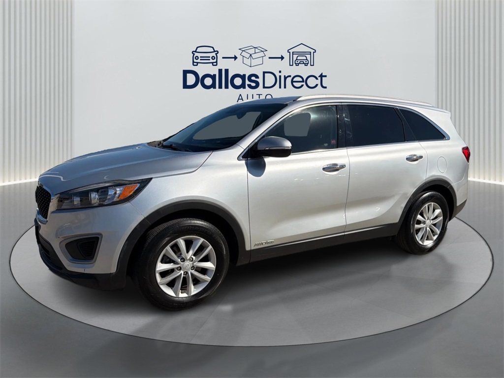 2017 Kia Sorento LX photo 2