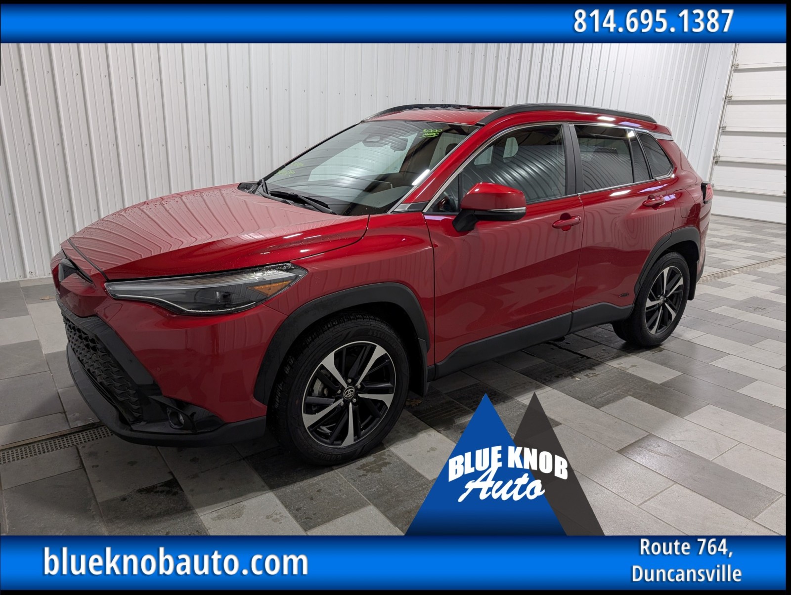 2024 Toyota Corolla Cross XSE's photo